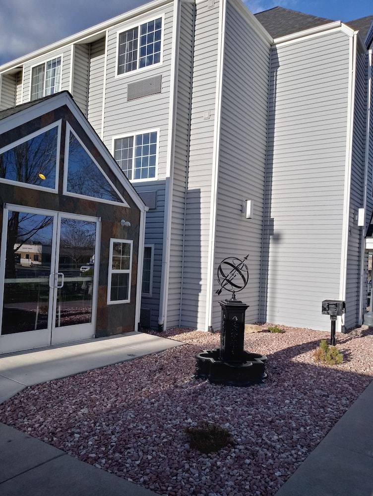 Days Inn & Suites By Wyndham Greeley Exteriér fotografie